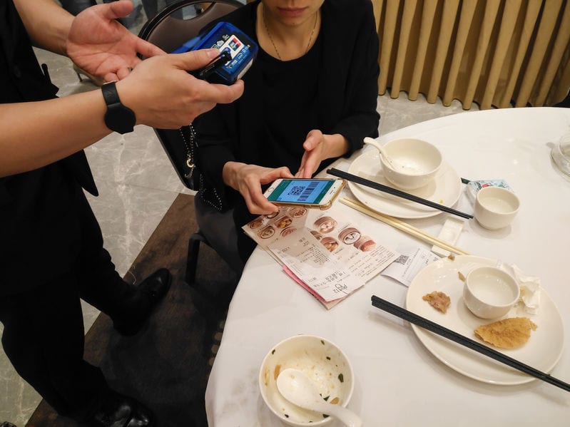 Payment at a restaurant via Wechat 