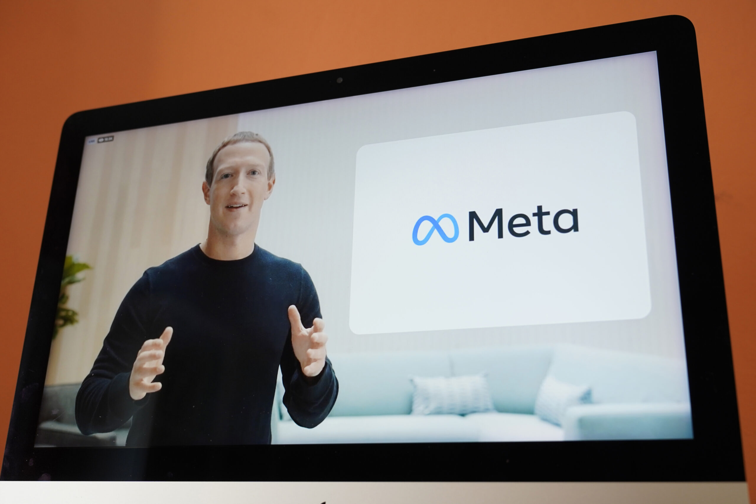 Another Facebook failure as Canada announces they'll be pulling ads from Meta