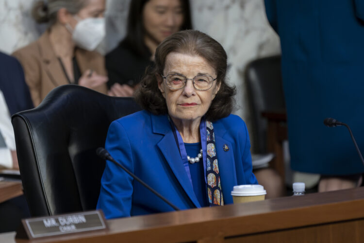Dianne Feinstein became confused during a Senate vote on Thursday, reading a prepared speech rather than following colleagues' prompting to "just say aye."