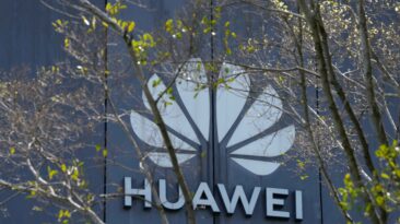The U.S. Department of Commerce announced it was launching a probe into a suspected 7-nanometer processor chip in China tech company Huawei's latest smartphone.