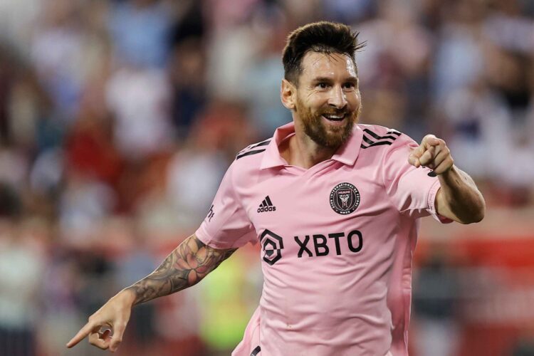 Soccer player Lionel Messi caused the Apple TV+ and Major League Soccer (MLS) joint streaming service to skyrocket in new subscribers following his first match with Inter Miami CF. (AP Foto/Eduardo Munoz Alvarez)