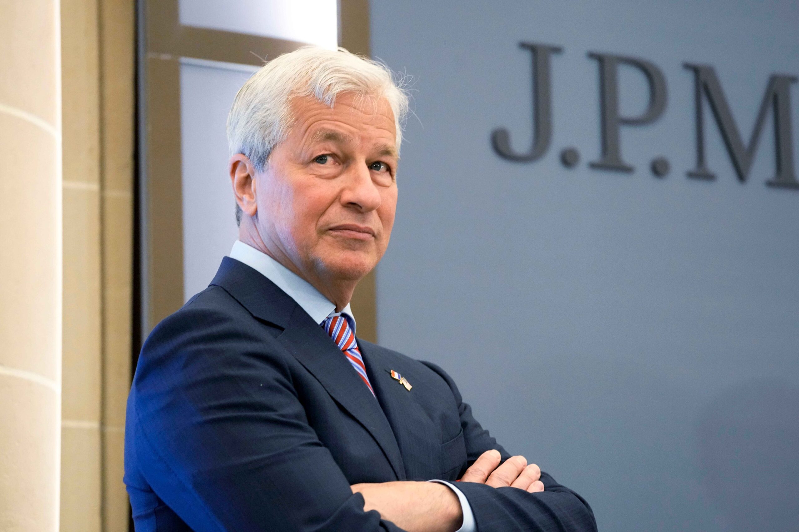 Jamie Dimon, a longtime Democrat ally, has been privately advising former South Carolina Governor Nikki Haley on the national debt and the global economy. (AP Photo/Michel Euler, Pool, File)