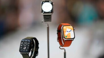 Apple has put two of its higher-end watches back on the market following the lifting of a ban by the government on its use of blood-oxygen measuring technology