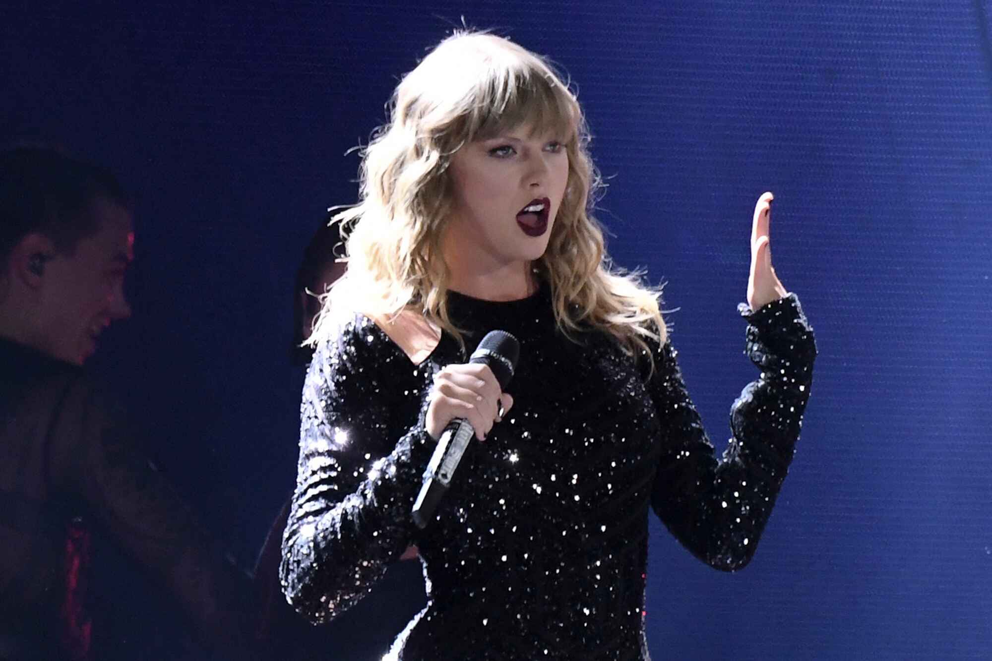 Schools like Harvard University, University of Florida, and UC Berkeley will offer courses studying the music, entrepreneurship, and influence of Taylor Swift. (Photo by Evan Agostini/Invision/AP, File)
