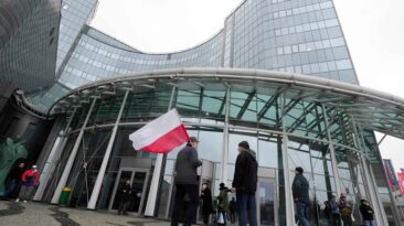 The new government of Poland, comprised of pro-European Union (EU) liberals led by Prime Minister Donald Tusk, announced it was firing its news agencies