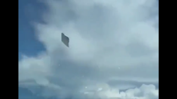 A video of an unidentified flying object (UFO) that went viral in April 2023 is making the rounds again now that “ufologist” Jaime Maussan said it is authentic