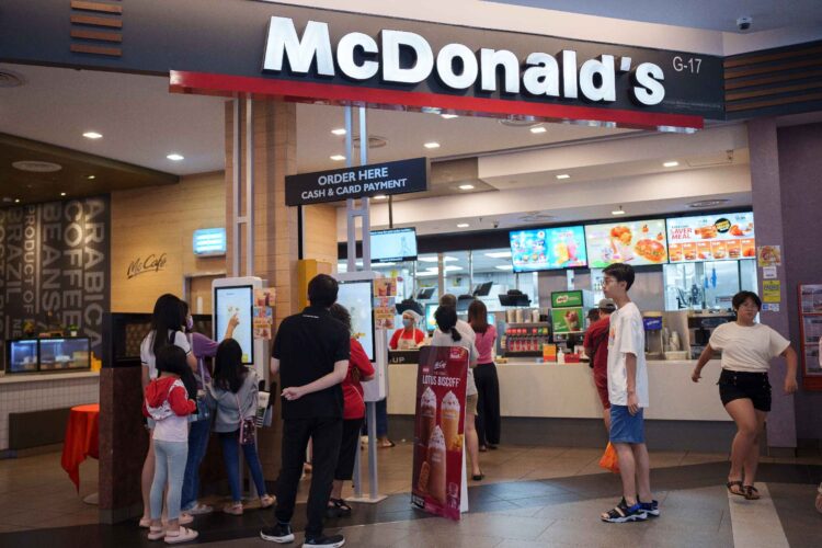 McDonald’s Corp announced in a recent report that it would be rolling out $5 meal for budgeting US customers for the month of June.