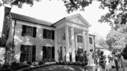 A planned auction off Elvis Presley’s Graceland estate was canceled after a Tennessee judge blocked the sale and ruled that the entire process was fraudulent.