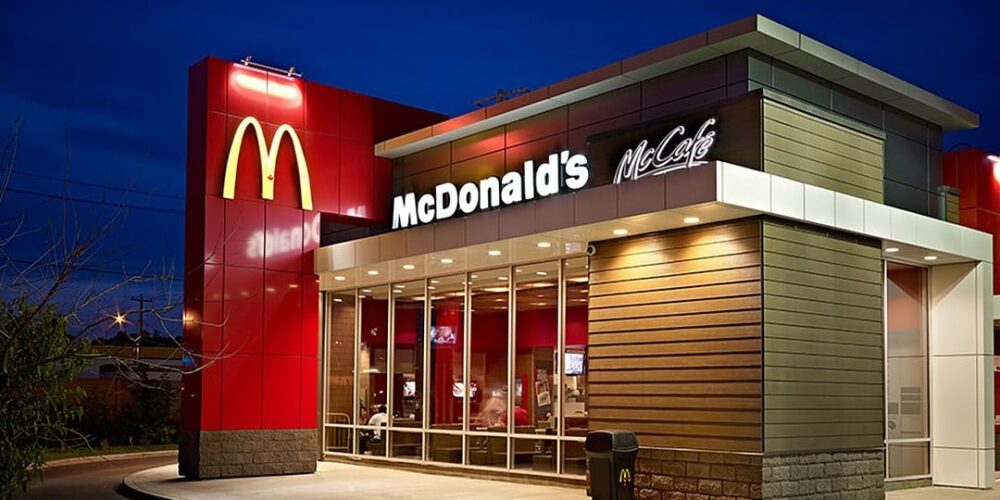 McDonald's is launching a technology overhaul across its 43,000 restaurants, incorporating AI-driven tools to enhance customer service and employee efficiency.
