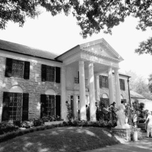 A planned auction off Elvis Presley’s Graceland estate was canceled after a Tennessee judge blocked the sale and ruled that the entire process was fraudulent.
